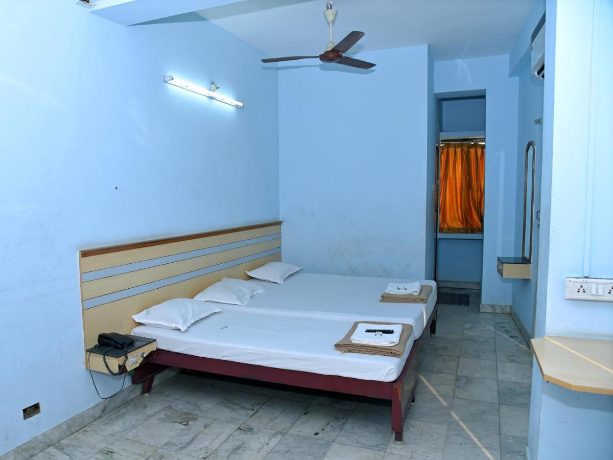 Hotel Aditya Pondicherry Exterior foto